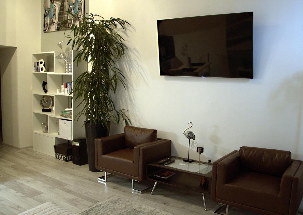 Apartment Centrum Number 8 Попрад Екстериор снимка